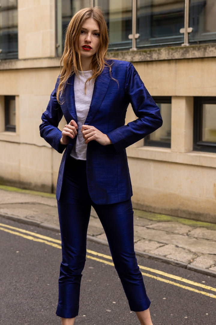 Classic Blazer in Midnight Blue