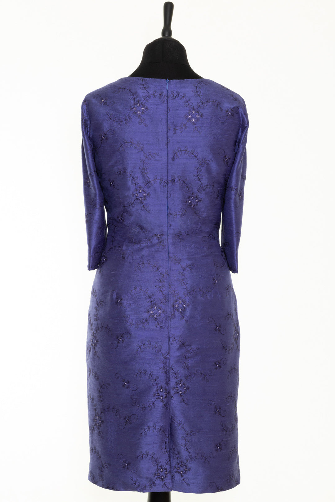 Sift silk dress with floral pattern. Mother of the groom dress in blue. 