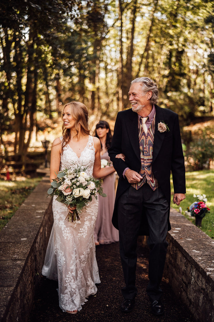 Father of the bride waistcoat in multicoloured cashmere fabric. 