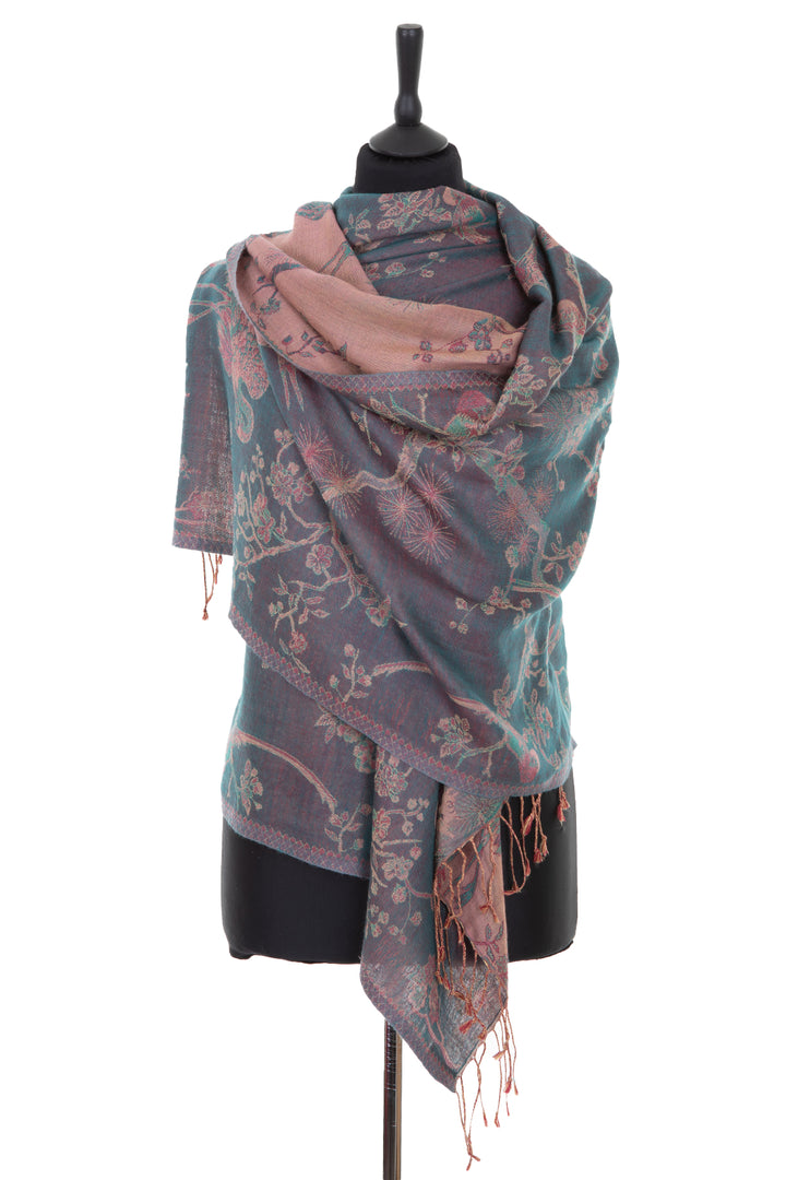 Womens reversible cashmere shawl in iridescent teal and dusty pink