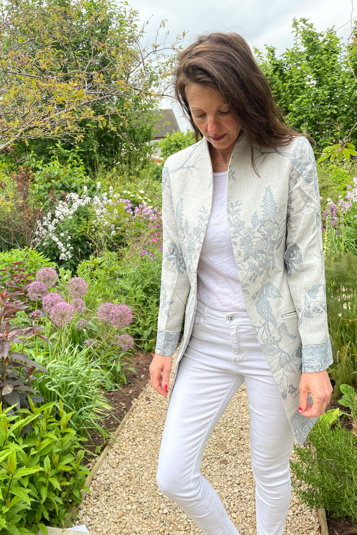 Wedding guest ladies jacket. Elegant ladies outfit. 