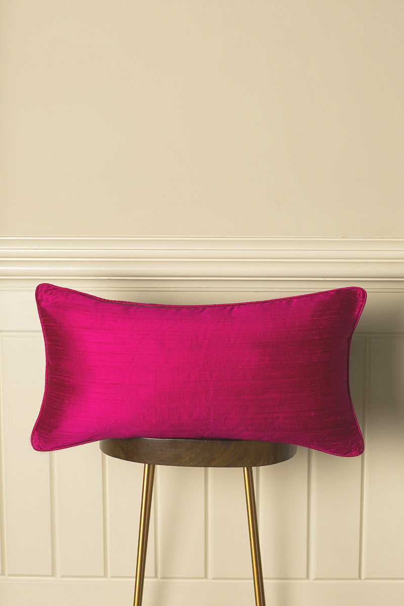 Silk pink rectangular sofa cushion. Shibumi homestyle. 