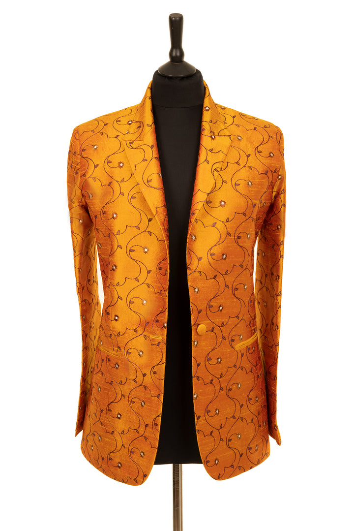 Bright raw silk jacket for women with soft embroidered pattern. 